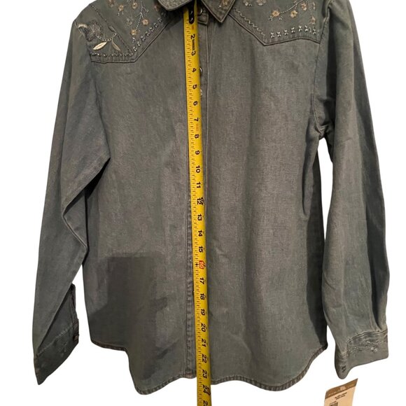 NWT Teddi Western Denim Pearl Button-Up Shirt Floral Embroidery Long Sleeves PS - Picture 13 of 14